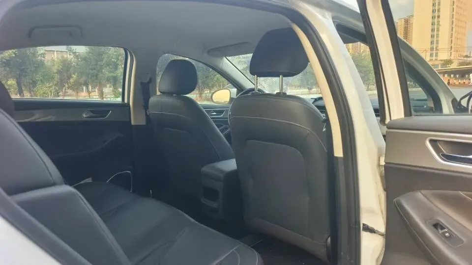 2020 Chery Arrizo 5 1.5T 156HP L4 5MT,autocango,china used car exporter,china ev exporter,chinese used car exporter,chinese used ev exporter