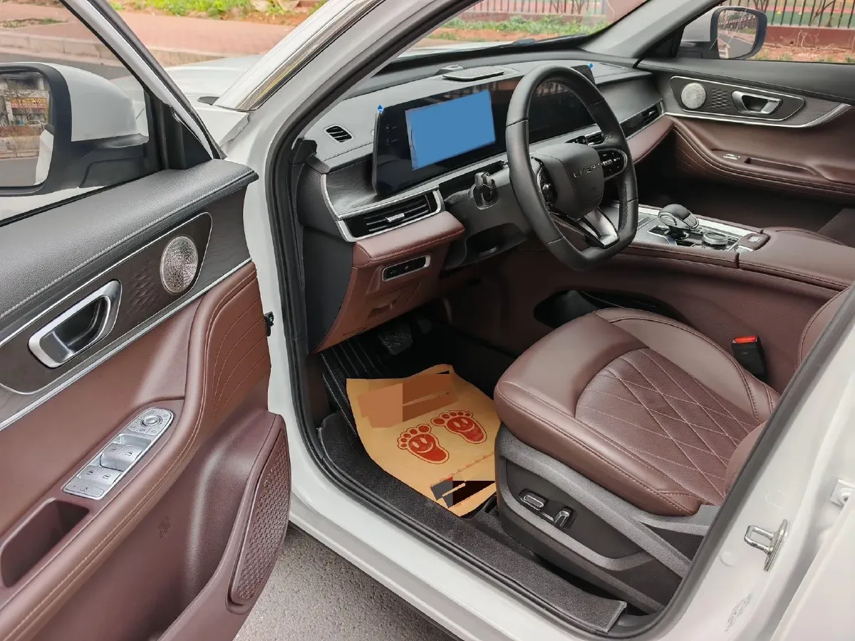 2024 Chery Tiggo 8 Plus 1.6T 197HP L4 7DCT,autocango,china used car exporter,china ev exporter,chinese used car exporter,chinese used ev exporter