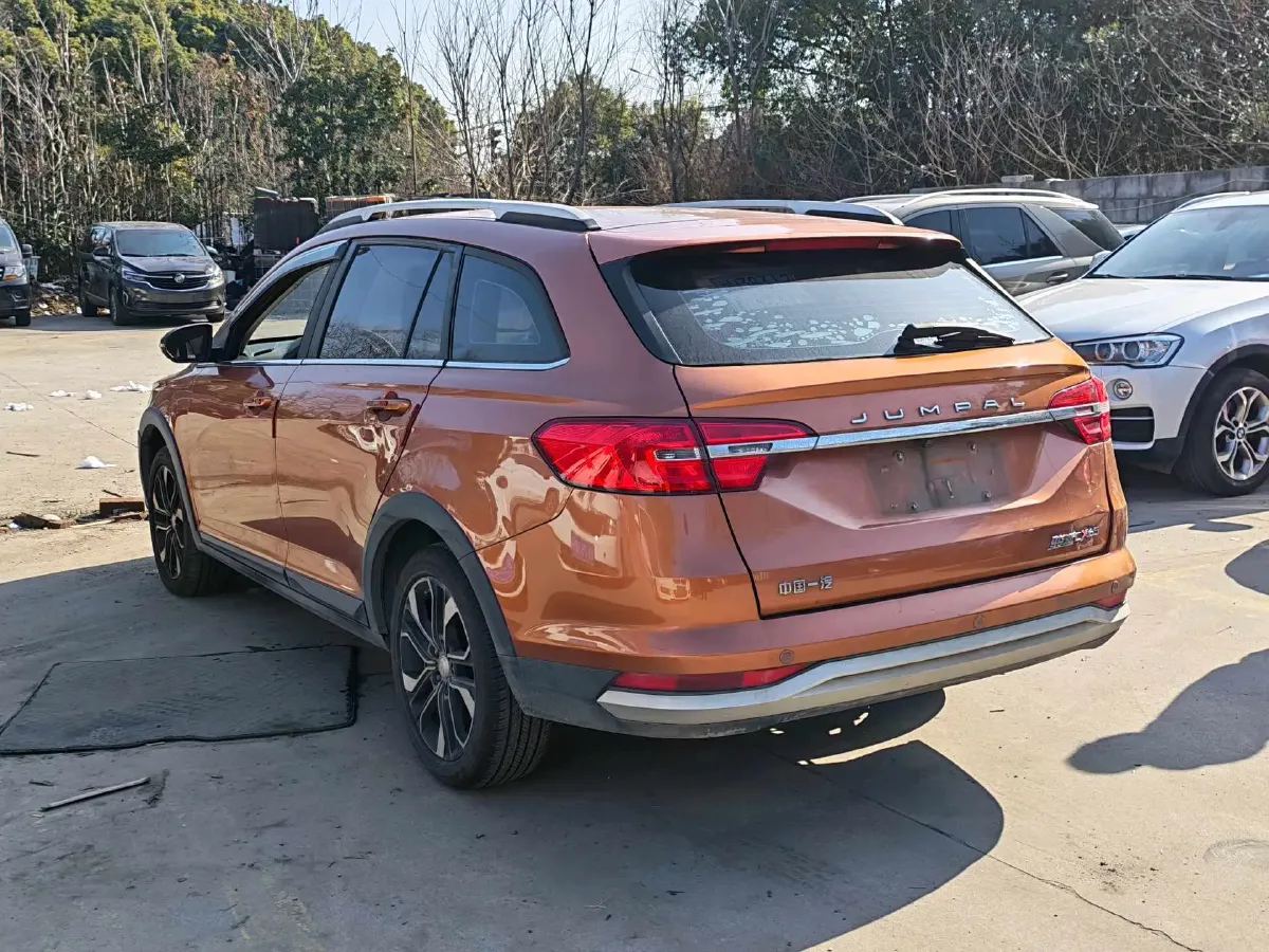 2018 FAW Jumpal CX65 1.5L 113HP L4 5MT,autocango,china used car exporter,china ev exporter,chinese used car exporter,chinese used ev exporter