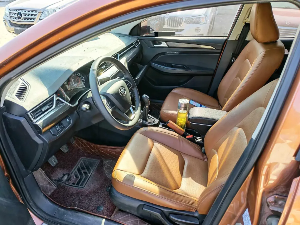 2018 FAW Jumpal CX65 1.5L 113HP L4 5MT,autocango,china used car exporter,china ev exporter,chinese used car exporter,chinese used ev exporter