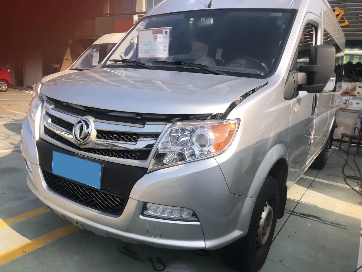 2021 DongFeng DFAC YuFeng 2.0T 136HP L4 6MT