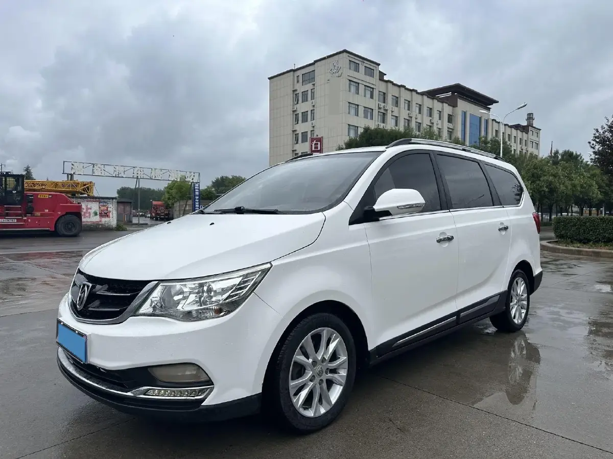 2016 BaoJun 560 1.5T 150HP L4 6MT