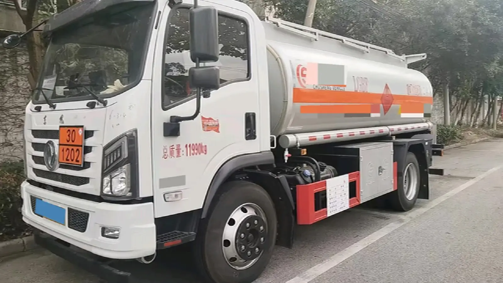 2016 DongFeng Aeolus A60 1.6L 117HP L4 5MT