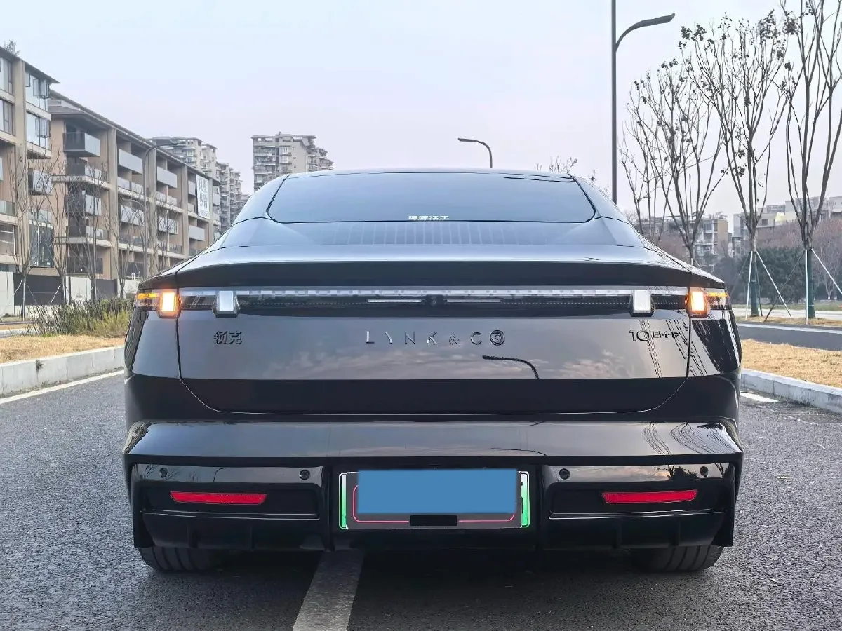 2025 LYNK&CO 10 EM-P 1.5T 163HP L4 3DHT PHEV,autocango,china used car exporter,china ev exporter,chinese used car exporter,chinese used ev exporter