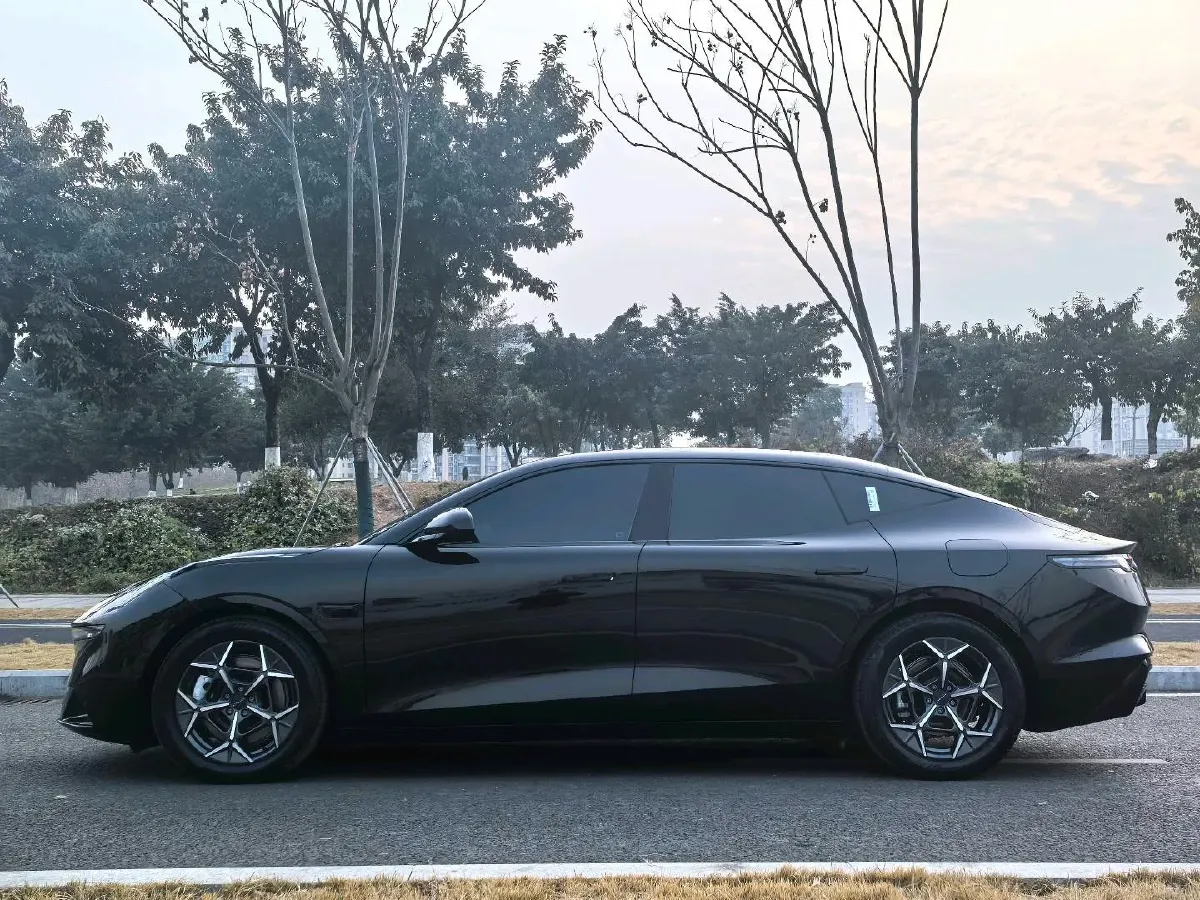 2025 LYNK&CO 10 EM-P 1.5T 163HP L4 3DHT PHEV,autocango,china used car exporter,china ev exporter,chinese used car exporter,chinese used ev exporter