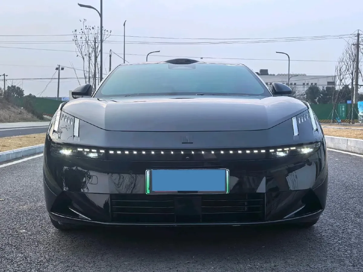 2025 LYNK&CO 10 EM-P 1.5T 163HP L4 3DHT PHEV,autocango,china used car exporter,china ev exporter,chinese used car exporter,chinese used ev exporter