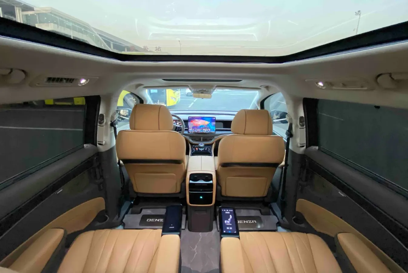 2022 HongQi HS7 3.0T 337HP V6 8AT,autocango,china used car exporter,china ev exporter,chinese used car exporter,chinese used ev exporter