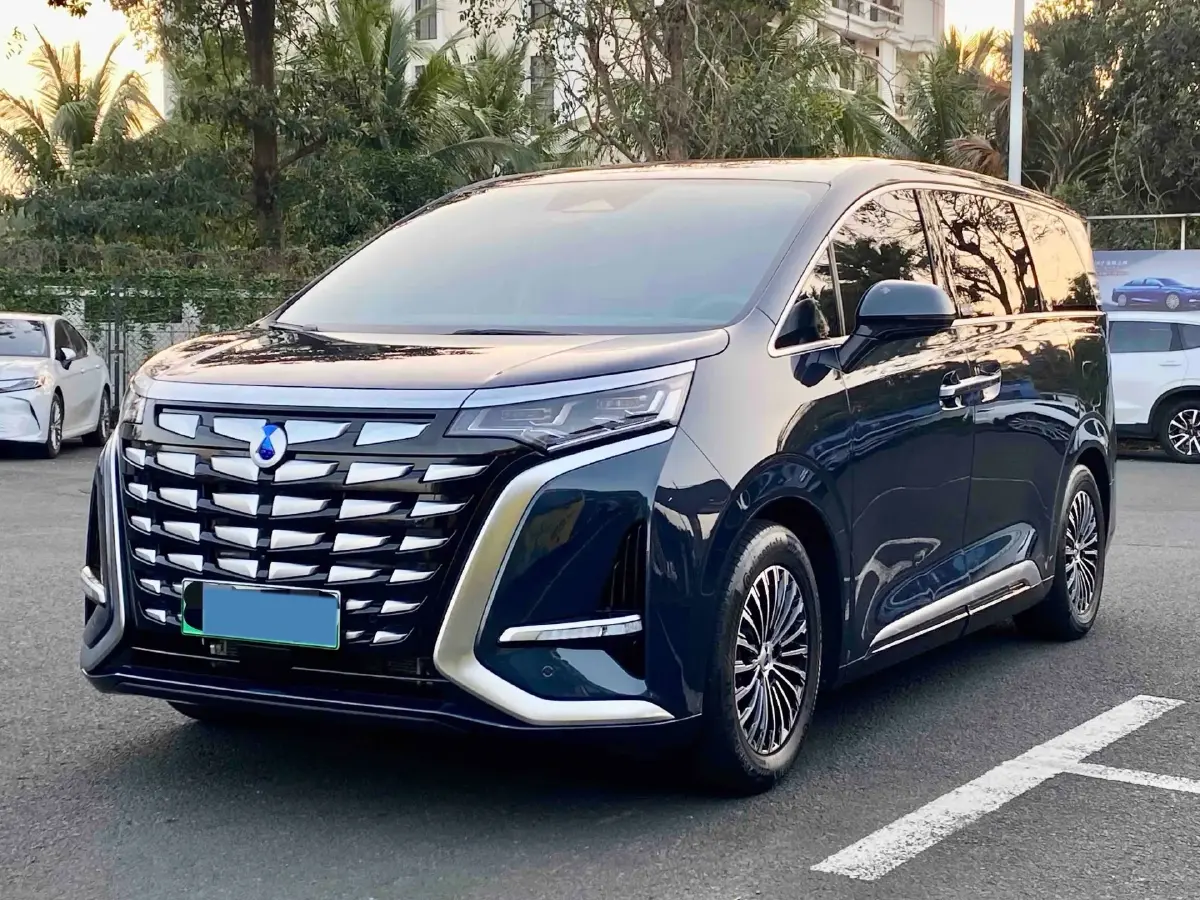 2022 HongQi HS7 3.0T 337HP V6 8AT