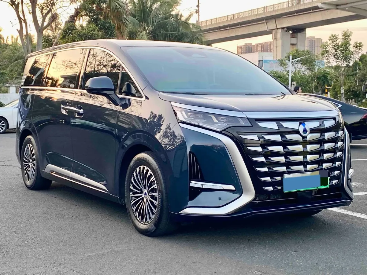 2022 HongQi HS7 3.0T 337HP V6 8AT,autocango,china used car exporter,china ev exporter,chinese used car exporter,chinese used ev exporter