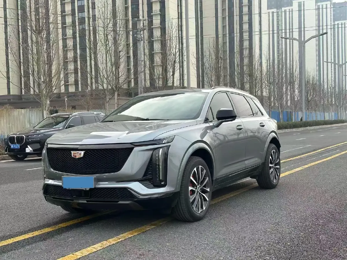 2025 Cadillac XT5 2.0T 237HP L4 9AT