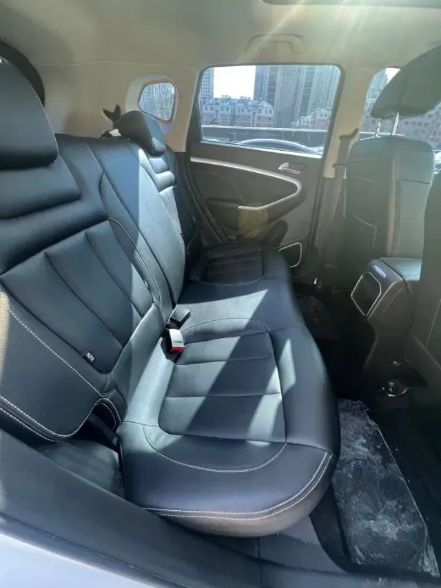 2019 Yema BoJun 1.5T 156HP L4 CVT,autocango,china used car exporter,china ev exporter,chinese used car exporter,chinese used ev exporter