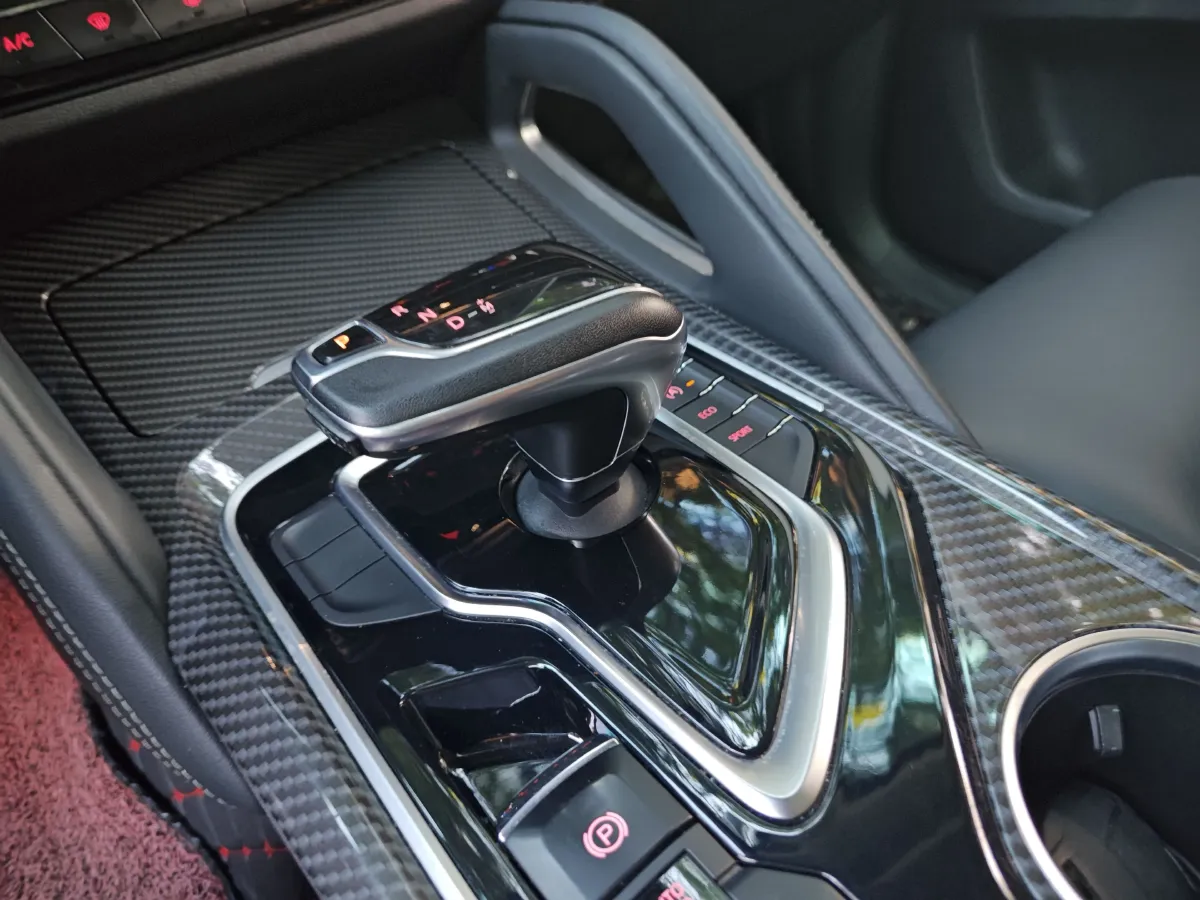 2021 MAXUS D90 Pro 2.0T 163HP L4 8AT,autocango,china used car exporter,china ev exporter,chinese used car exporter,chinese used ev exporter