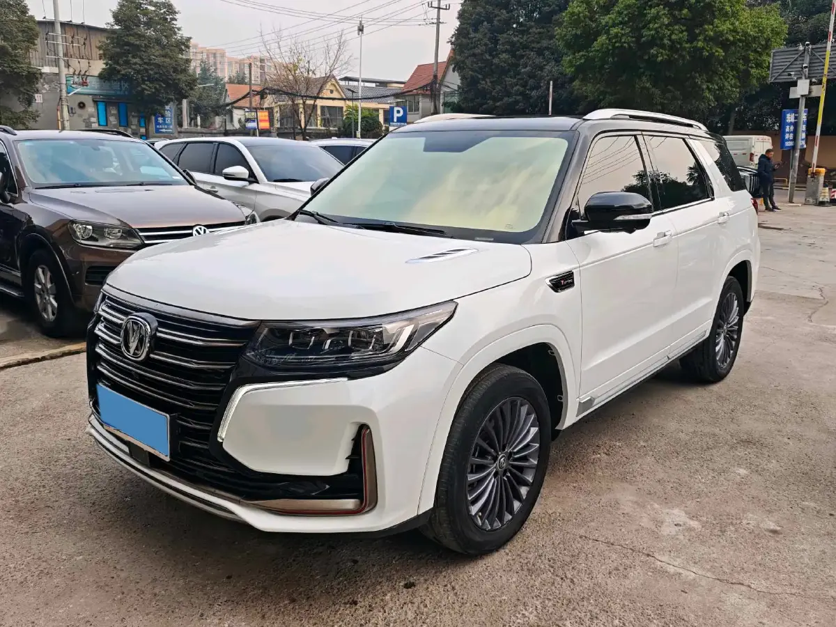 2021 ChangAn CS95 2.0T 233HP L4 6AT