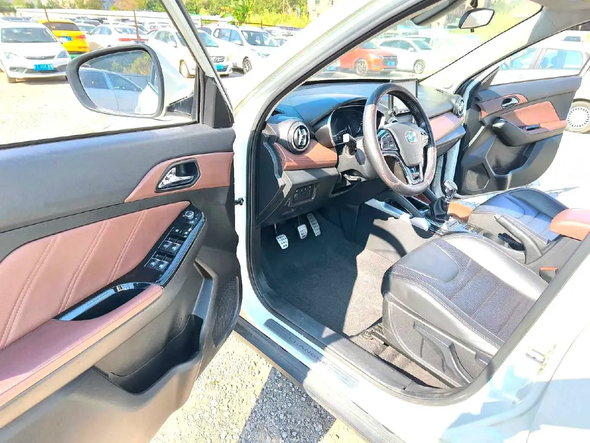 2018 BAIC ChangHe Q35 1.5L 116HP L4 5MT,autocango,china used car exporter,china ev exporter,chinese used car exporter,chinese used ev exporter