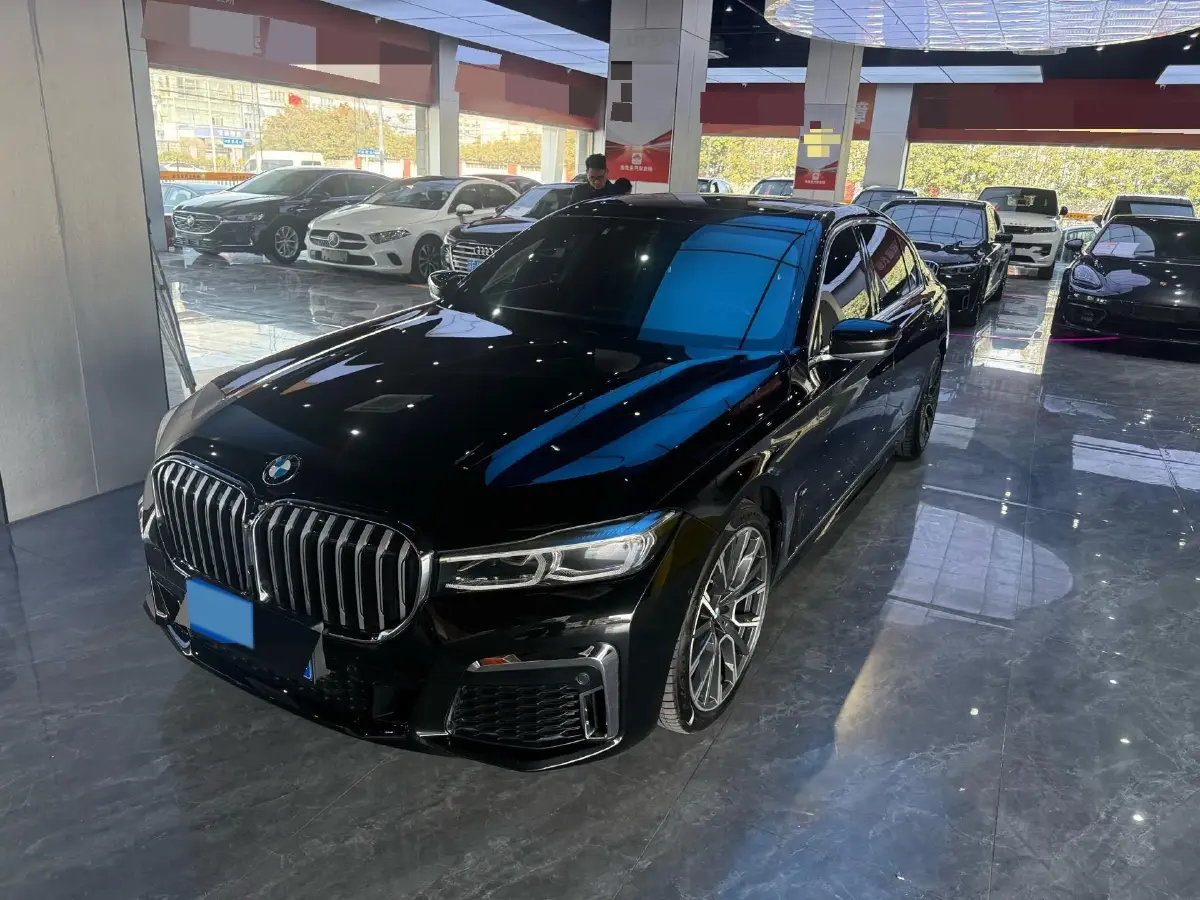 2021 BMW 7 Series 3.0T 340HP L6 8AT