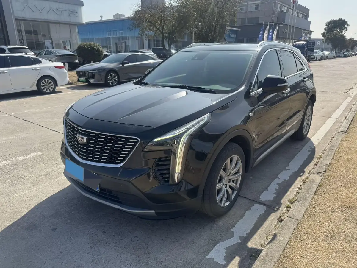 2022 Cadillac XT4 2.0T 237HP L4 9AT
