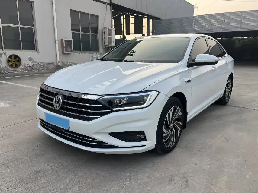 2021 Volkswagen Sagitar 1.4T 150HP L4 7DCT