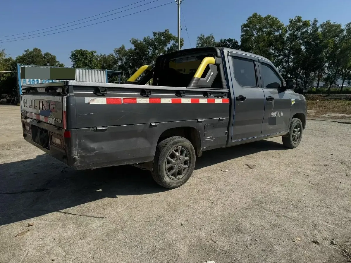2021 WuLing ZhentTu 1.5L 99HP L4 5MT,autocango,china used car exporter,china ev exporter,chinese used car exporter,chinese used ev exporter