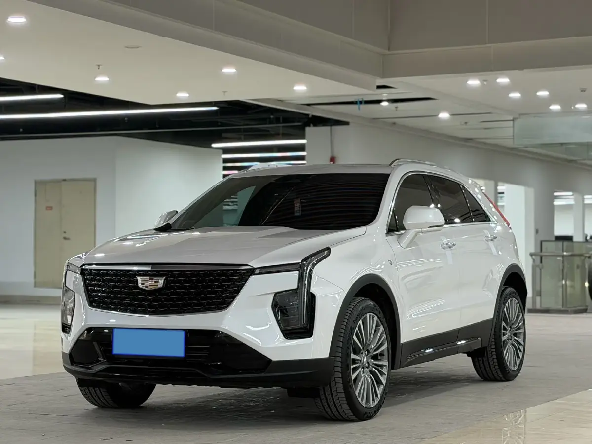 2024 Cadillac XT4 2.0T 237HP L4 9AT