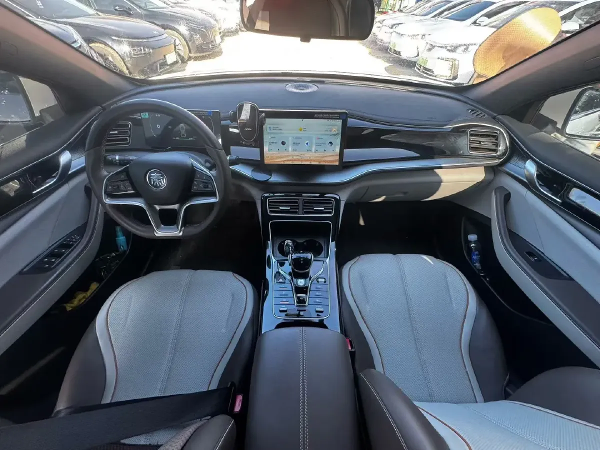 2025 BYD e7 BEV,autocango,china used car exporter,china ev exporter,chinese used car exporter,chinese used ev exporter