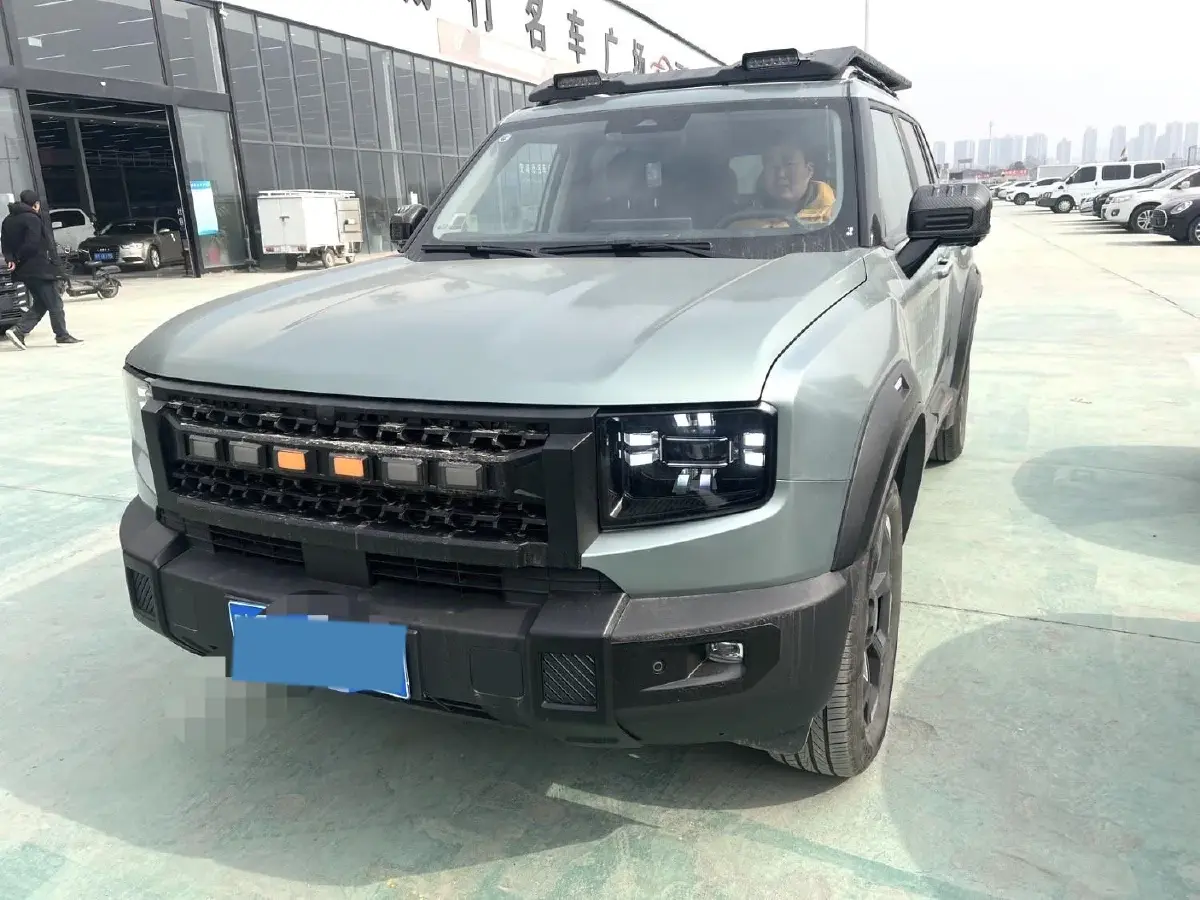 2025 Jetour Traveller 2.0T 254HP L4 7DCT