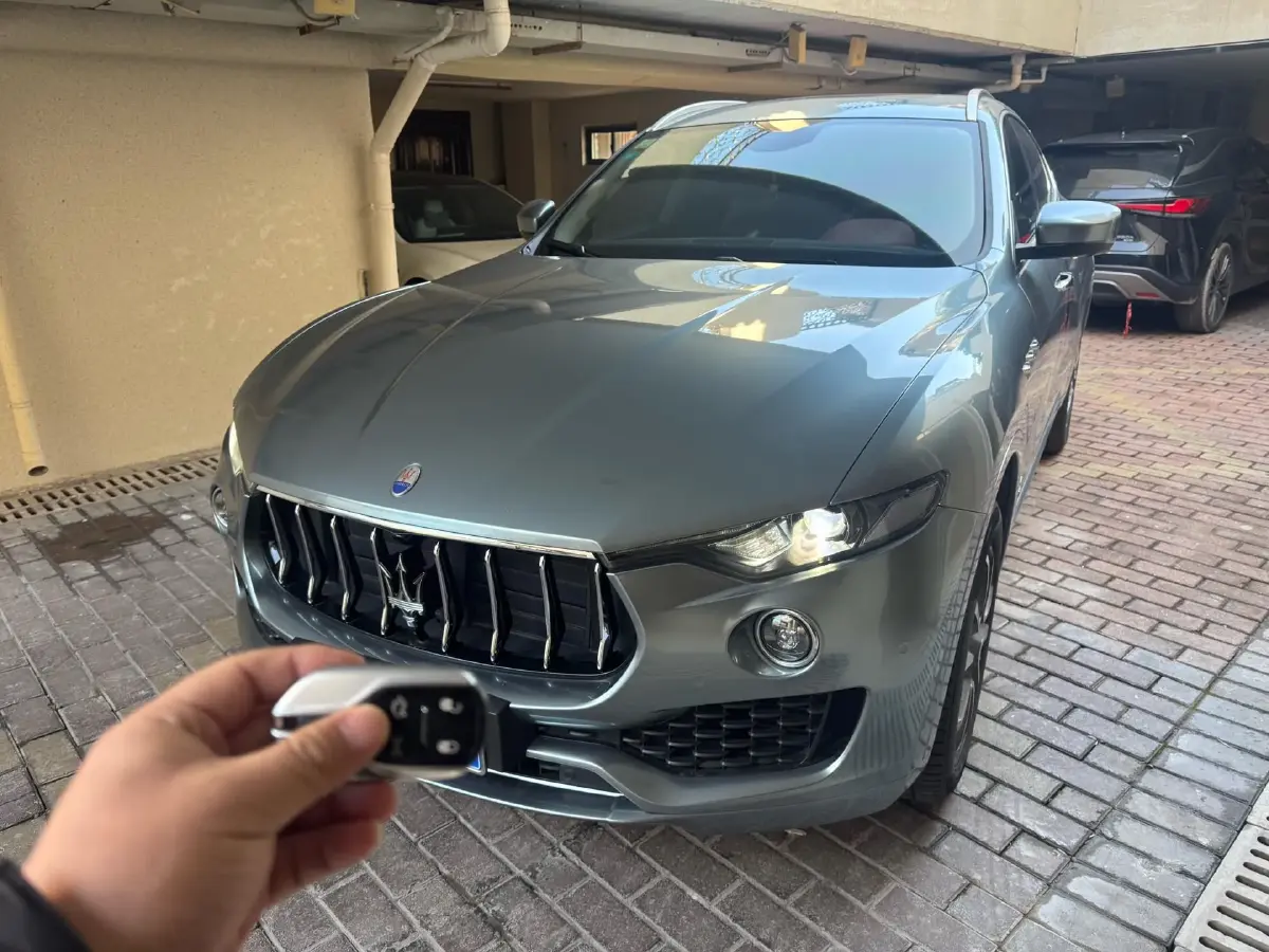 2018 Maserati Levante 3.0T 350HP V6 8AT