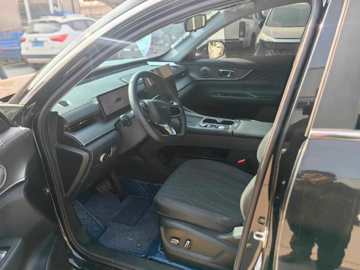 2025 Chery Tiggo8 PLUS C-DM 1.5T 156HP L4 1DHT PHEV,autocango,china used car exporter,china ev exporter,chinese used car exporter,chinese used ev exporter