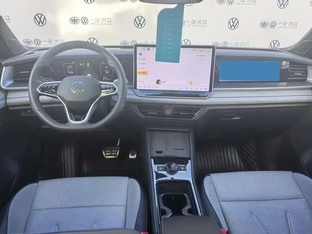 2025 Volkswagen Tayron 2.0T 220HP L4 7DCT,autocango,china used car exporter,china ev exporter,chinese used car exporter,chinese used ev exporter
