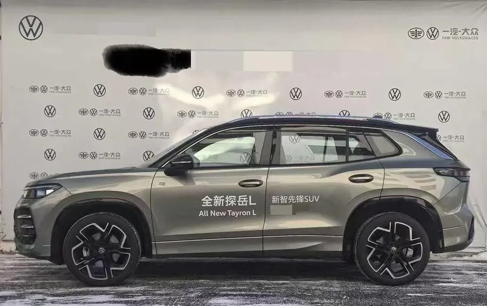 2025 Volkswagen Tayron 2.0T 220HP L4 7DCT,autocango,china used car exporter,china ev exporter,chinese used car exporter,chinese used ev exporter