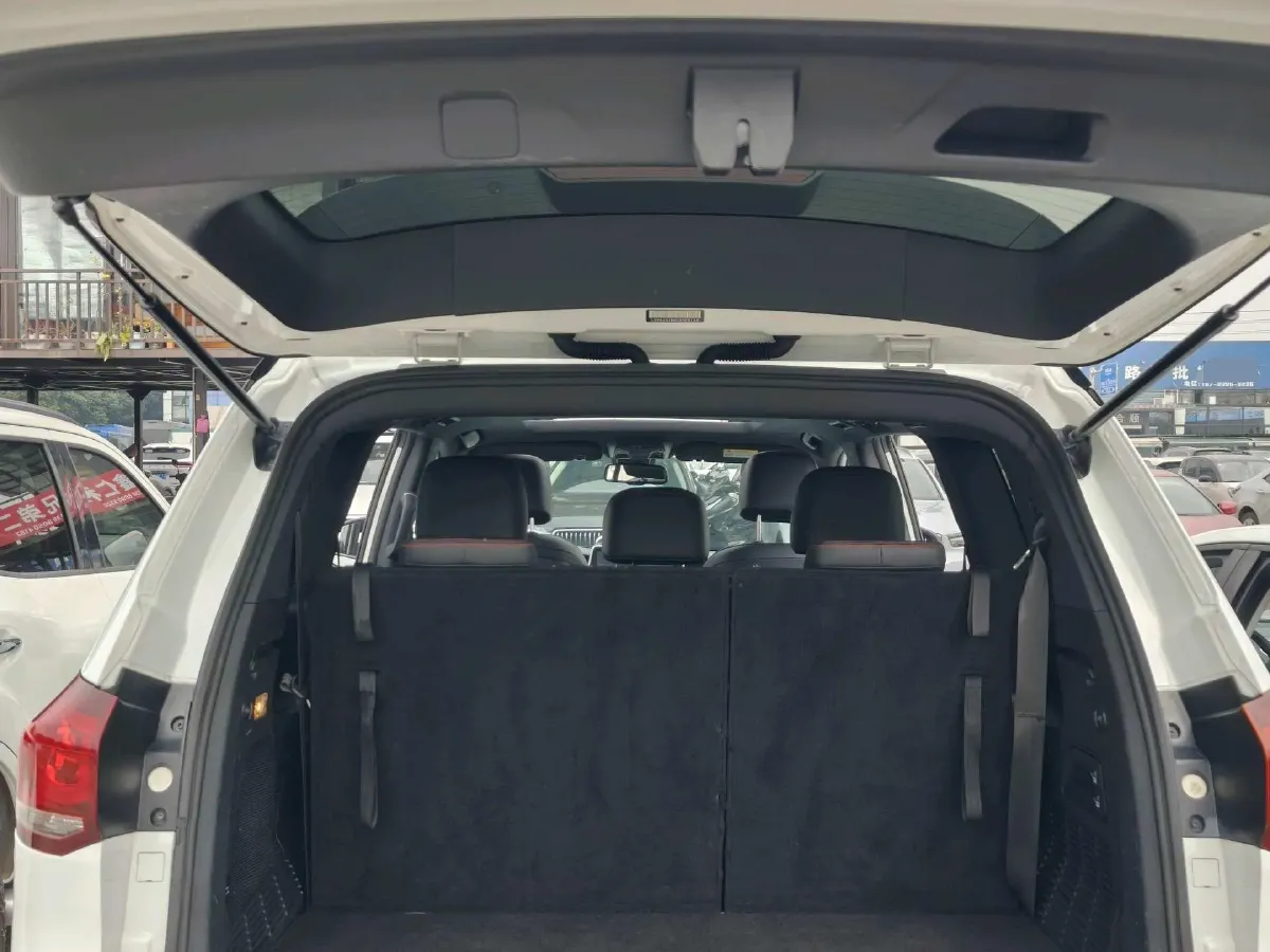 2020 MAXUS D90 Pro 2.0T 218HP L4 8AT,autocango,china used car exporter,china ev exporter,chinese used car exporter,chinese used ev exporter