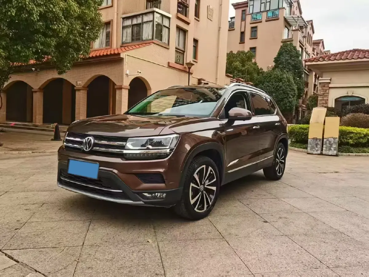 2020 Volkswagen Tharu 2.0T 186HP L4 7DCT