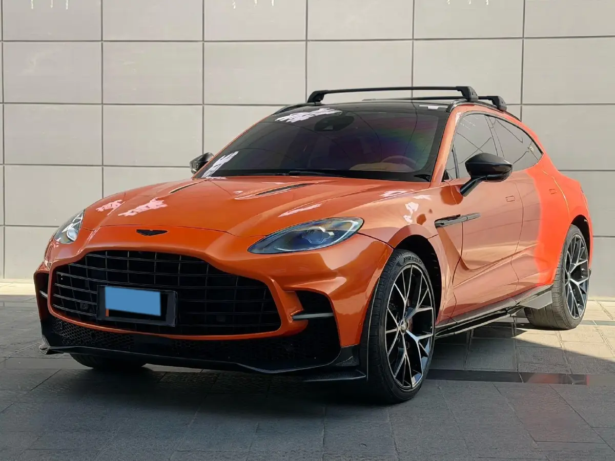 2021 Aston Martin DBX 4.0T 550HP V8 9AT