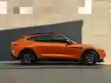 2021 Aston Martin DBX 4.0T 550HP V8 9AT