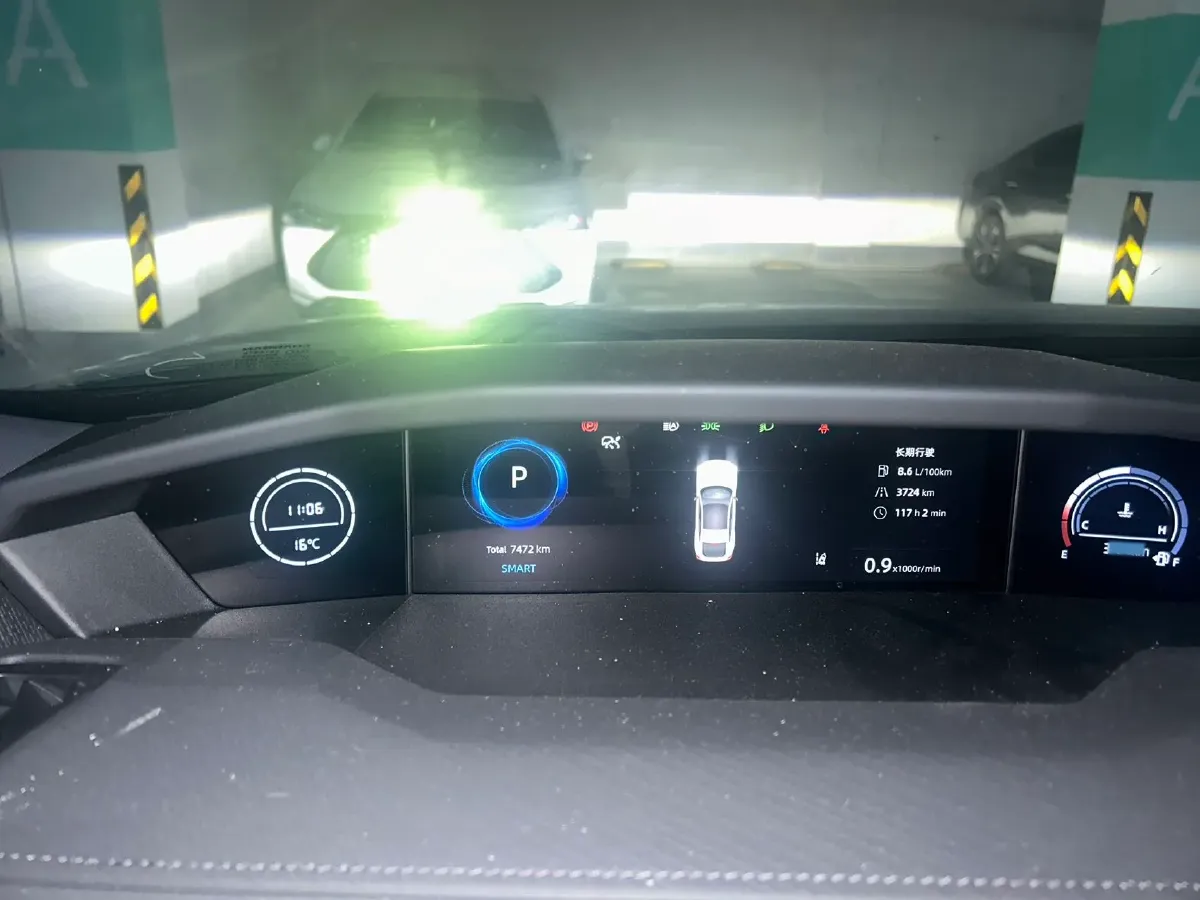 2024 ChangAn UNI-V 1.5T 188HP L4 7DCT,autocango,china used car exporter,china ev exporter,chinese used car exporter,chinese used ev exporter