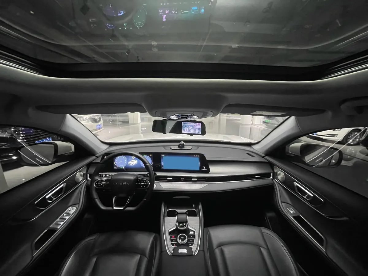 2024 Chery Tiggo 8 Plus 1.6T 197HP L4 7DCT,autocango,china used car exporter,china ev exporter,chinese used car exporter,chinese used ev exporter