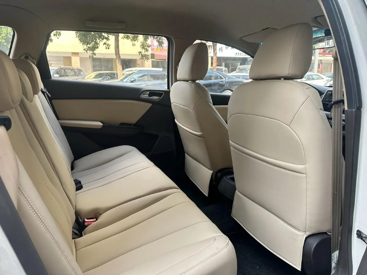 2019 JinBei XinYuan T32S 1.5L 102HP L4 5MT,autocango,china used car exporter,china ev exporter,chinese used car exporter,chinese used ev exporter