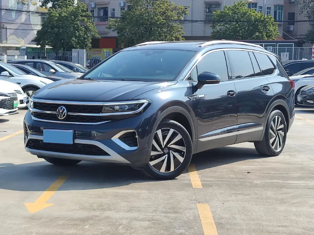 2021 Volkswagen Talagon 2.0T 220HP L4 7DCT