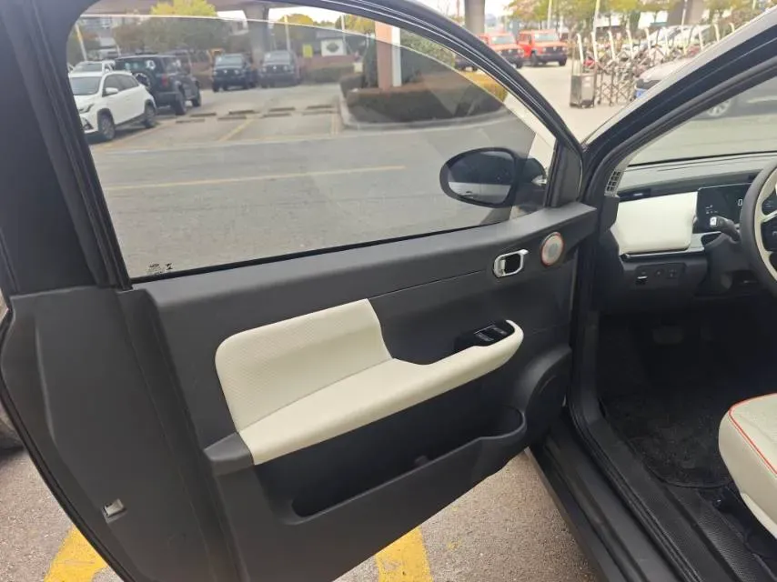 2024 Ruichi Auto EC71 BEV 41.85KWH,autocango,china used car exporter,china ev exporter,chinese used car exporter,chinese used ev exporter