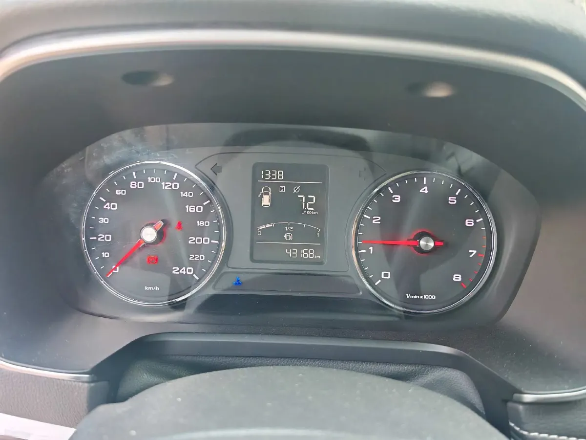 2020 Dongfeng YuFeng P16 2.4T 218HP L4 6MT,autocango,china used car exporter,china ev exporter,chinese used car exporter,chinese used ev exporter