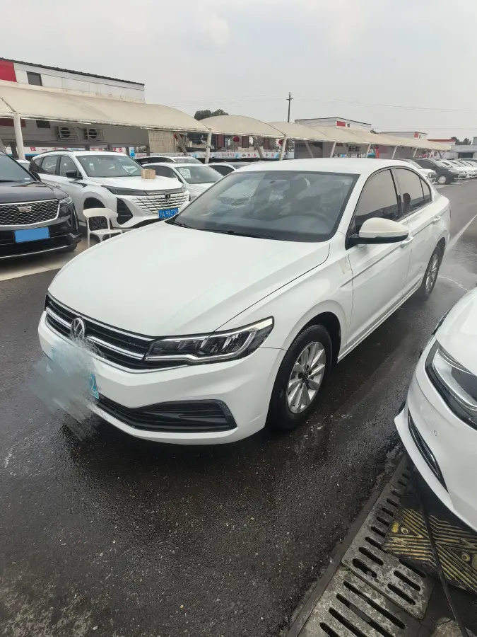 2021 Volkswagen Bora 1.5L 113HP L4 6AT
