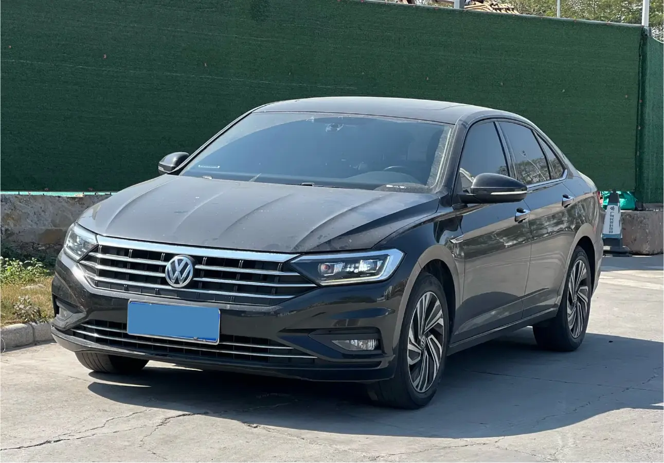 2021 Volkswagen Sagitar 1.2T 116HP L4 7DCT