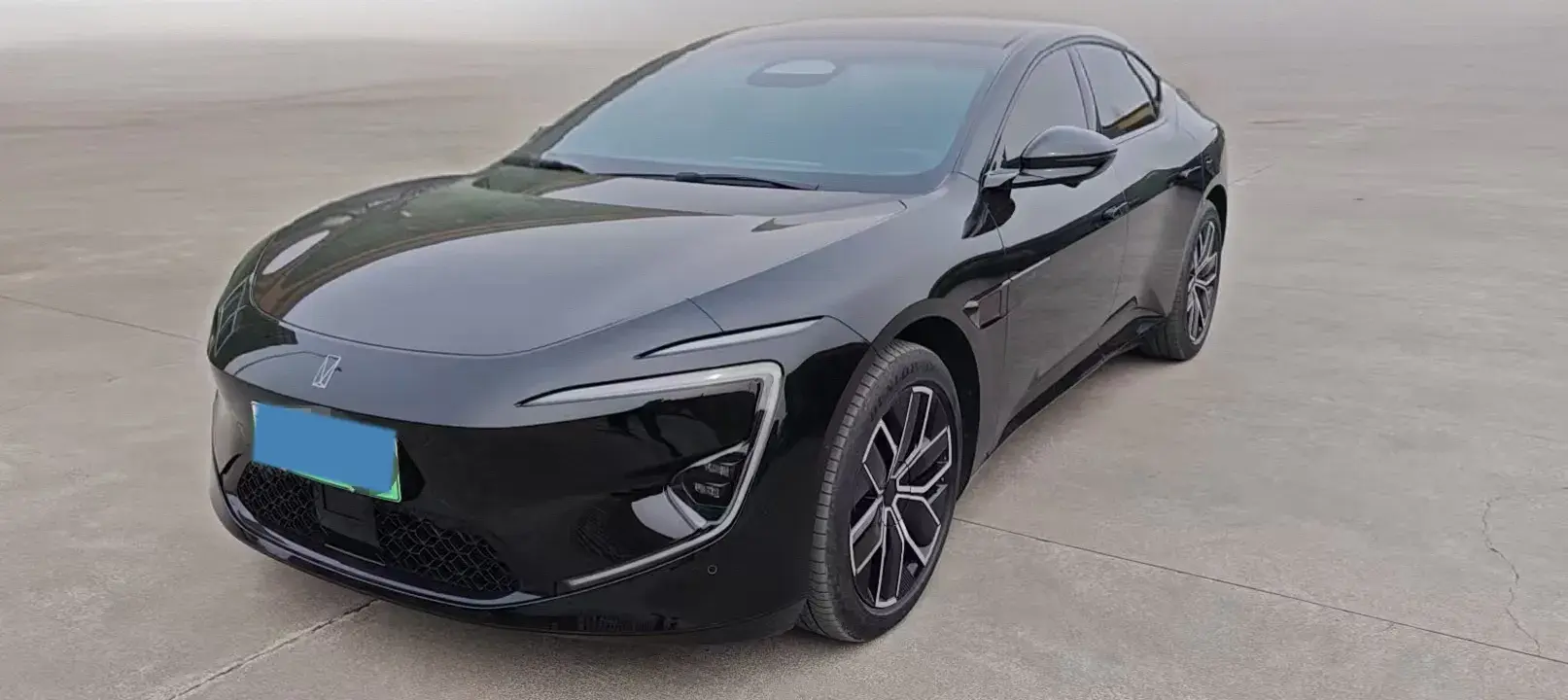 2025 Avatr 12 1.5T 156HP L4 REEV 39.05KWH