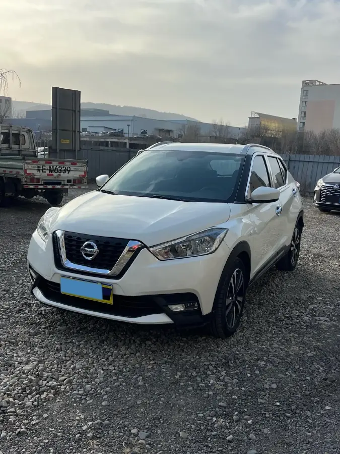 2017 Nissan Kicks 1.5L 124HP L4 CVT