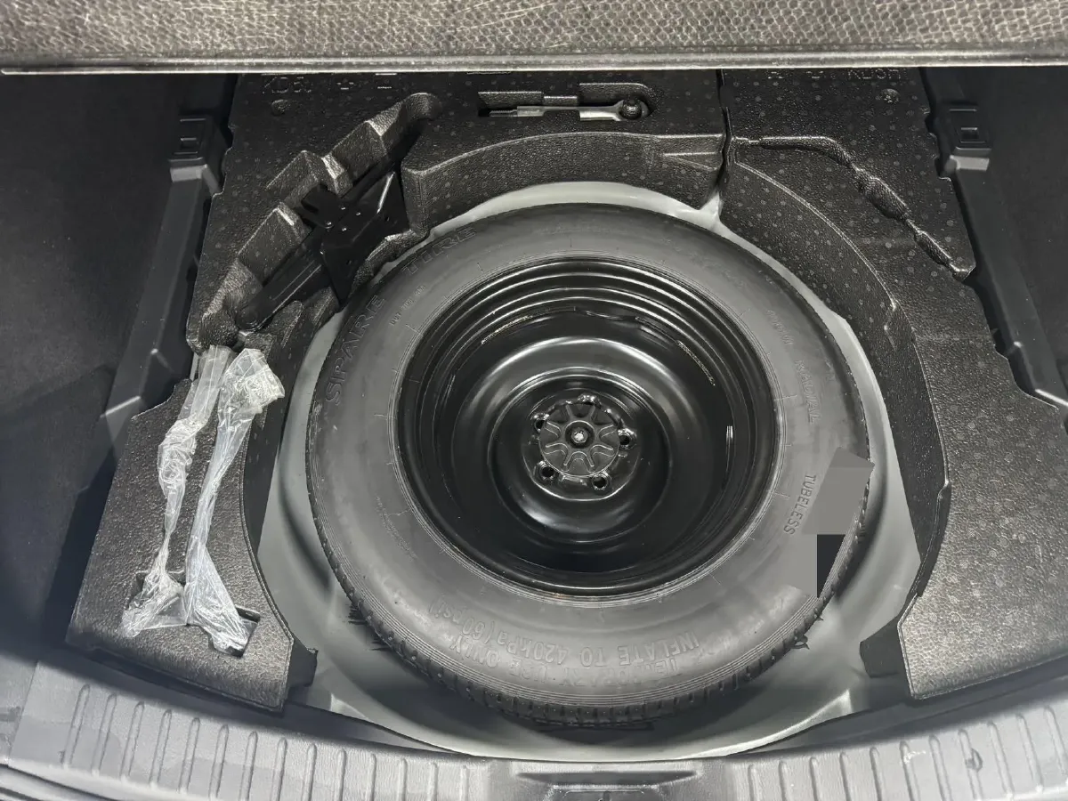 2022 MAXUS XinTu V90 2.0T 150HP L4 6AT,autocango,china used car exporter,china ev exporter,chinese used car exporter,chinese used ev exporter