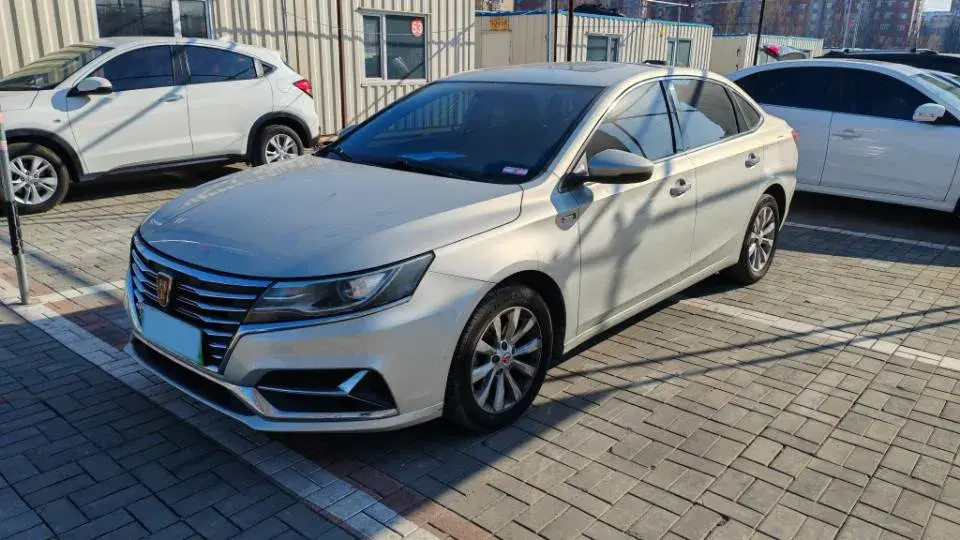 2017 Roewe i6 1.0T 125HP L3 2AT PHEV