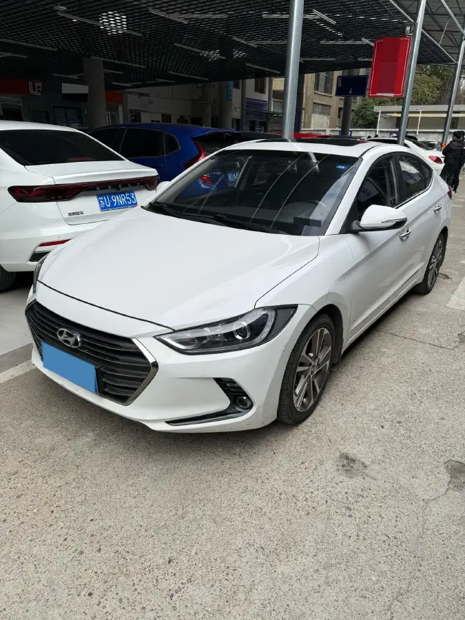 2018 Hyundai Elantra 1.6L 130HP L4 6AT