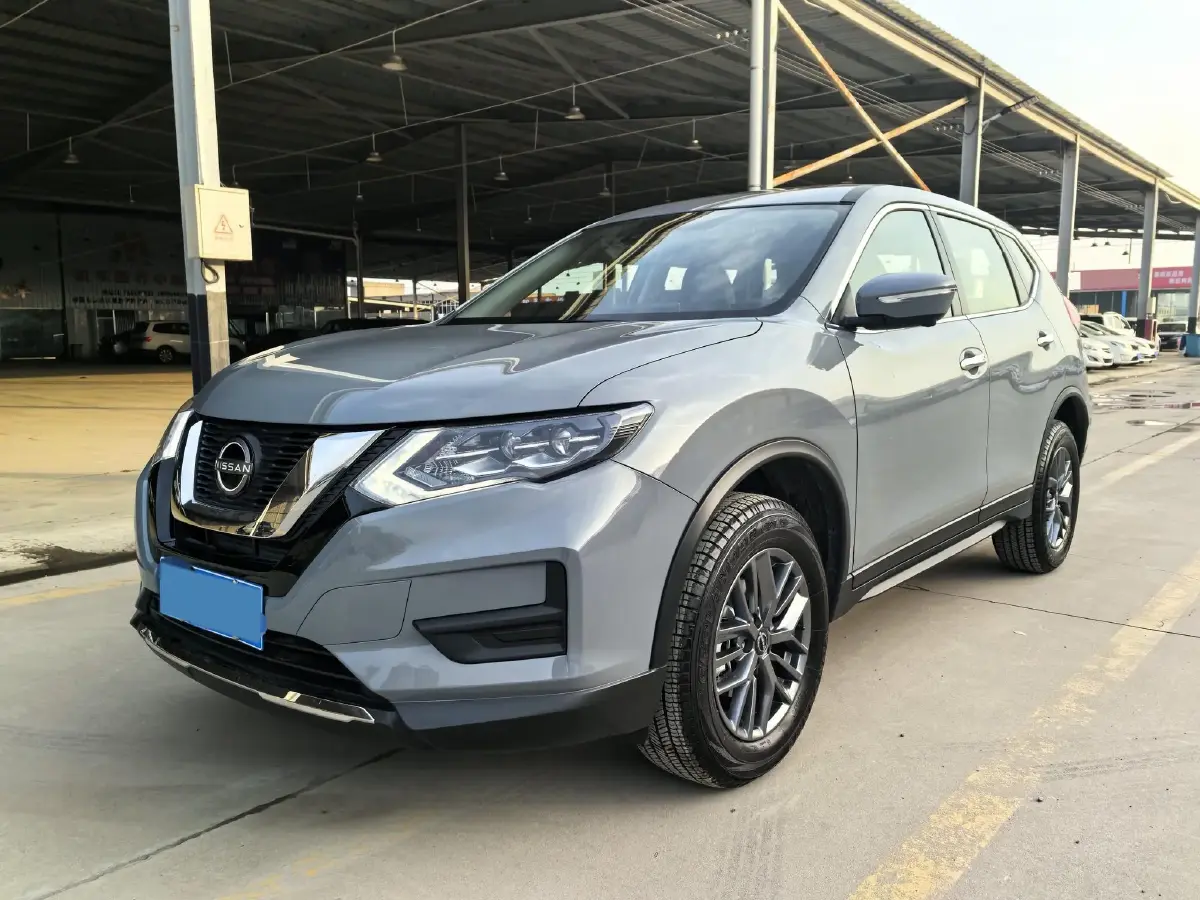 2025 Nissan X-Trail 2.0L 151HP L4 CVT