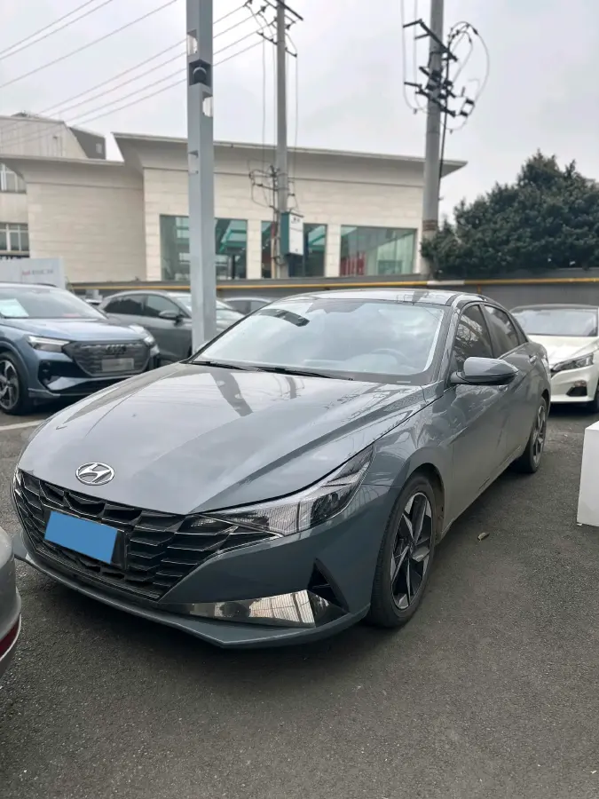 2022 Hyundai Elantra 1.5L 115HP L4 CVT
