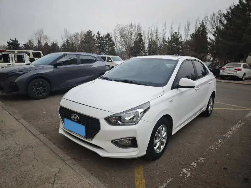 2017 Hyundai Reina 1.4L 95HP L4 4AT