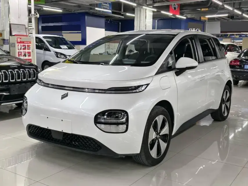2023 BaoJun Cloud BEV 50.6KWH